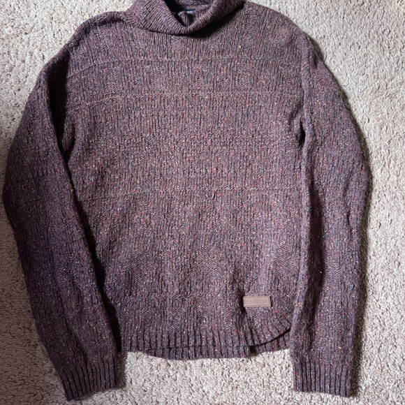 Sherpa Yuden pullover sweater in Beet Red. Size S. Perfect condition. - Picture 1 of 7